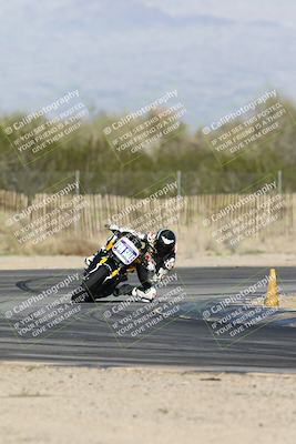 media/Jan-15-2026-Racers Edge (Thu) [[dfebeb70ab]]/2-A Group/Session 5 Turn 2/